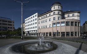 Kampus Palace